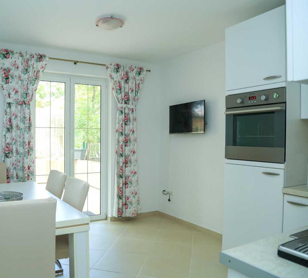 Adrian-Apartments-51511-Malinska-Otok-Krk Primorska 21 エクステリア 写真