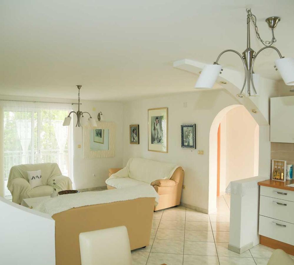 Adrian-Apartments-51511-Malinska-Otok-Krk Primorska 21 エクステリア 写真