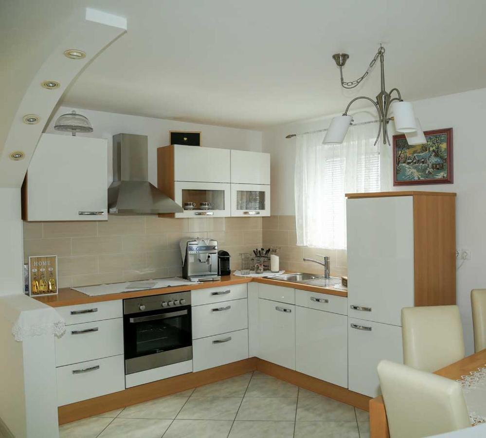 Adrian-Apartments-51511-Malinska-Otok-Krk Primorska 21 エクステリア 写真